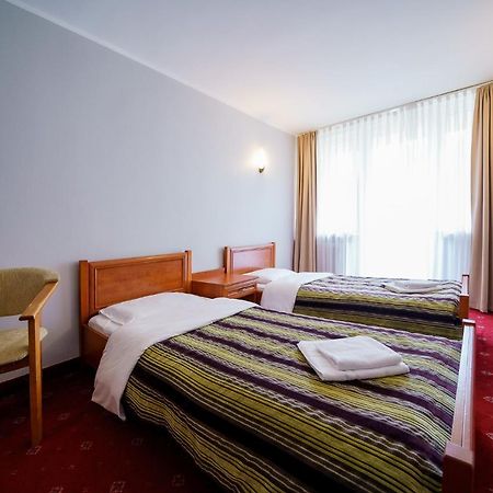 Promenada Zegrze Hotel Bialobrzegi  Bagian luar foto