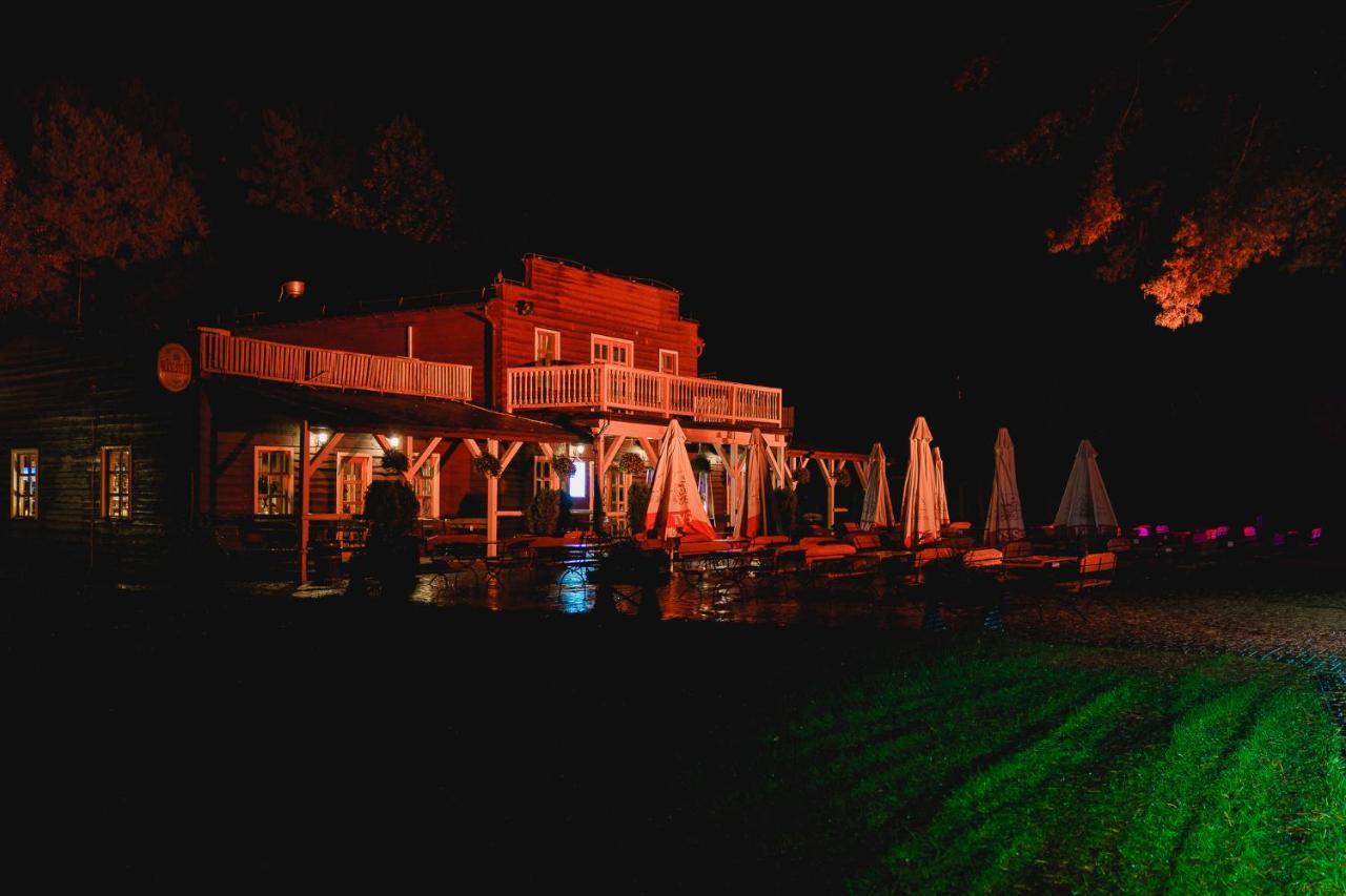 Promenada Zegrze Hotel Bialobrzegi  Bagian luar foto