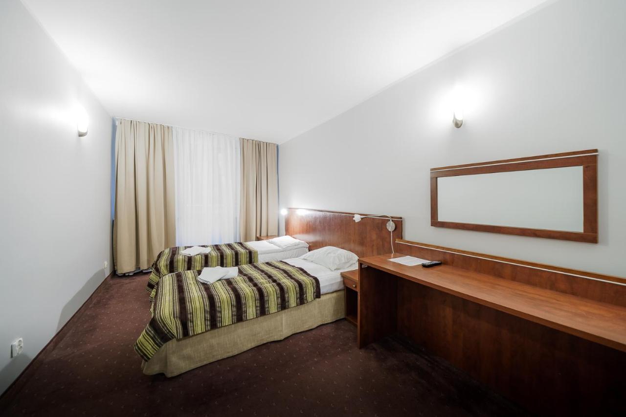 Promenada Zegrze Hotel Bialobrzegi  Bagian luar foto