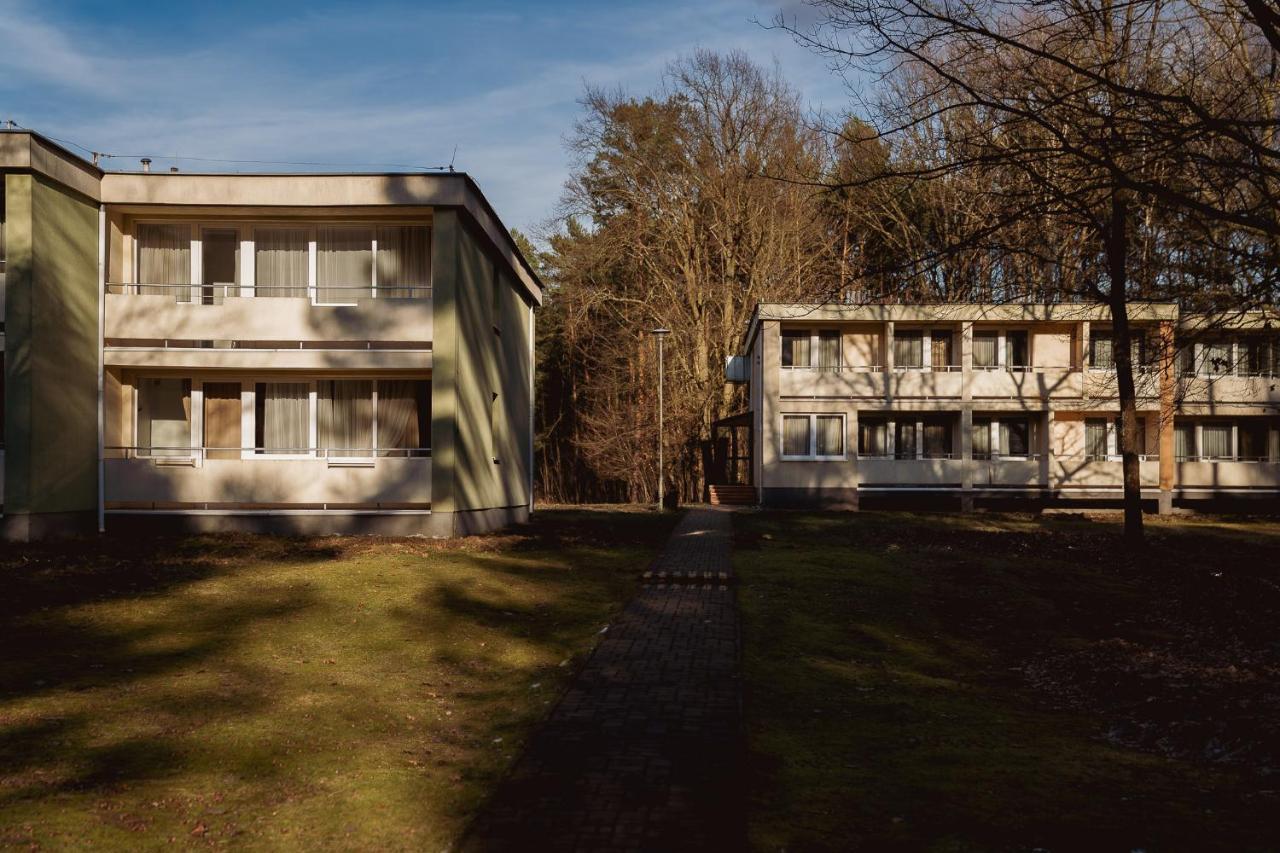 Promenada Zegrze Hotel Bialobrzegi  Bagian luar foto