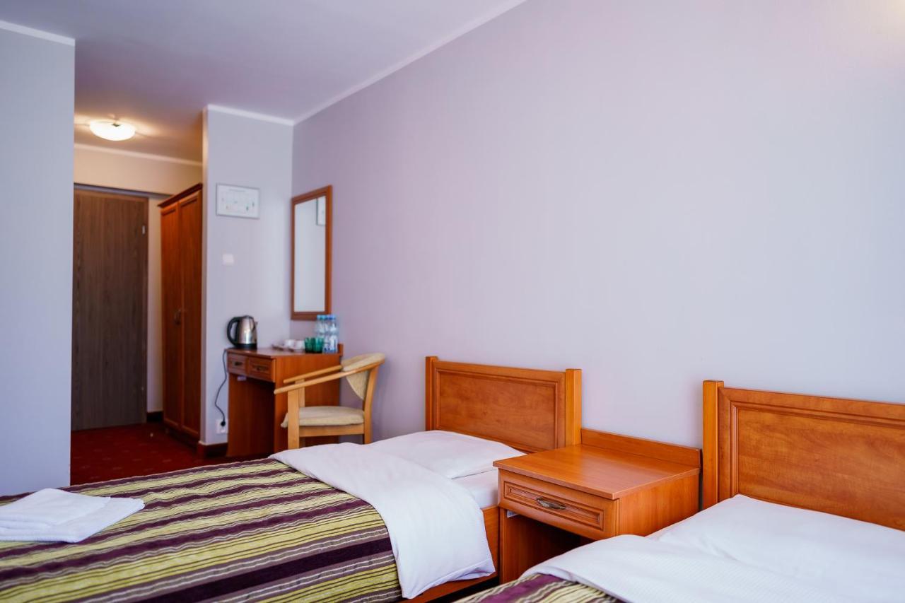 Promenada Zegrze Hotel Bialobrzegi  Bagian luar foto