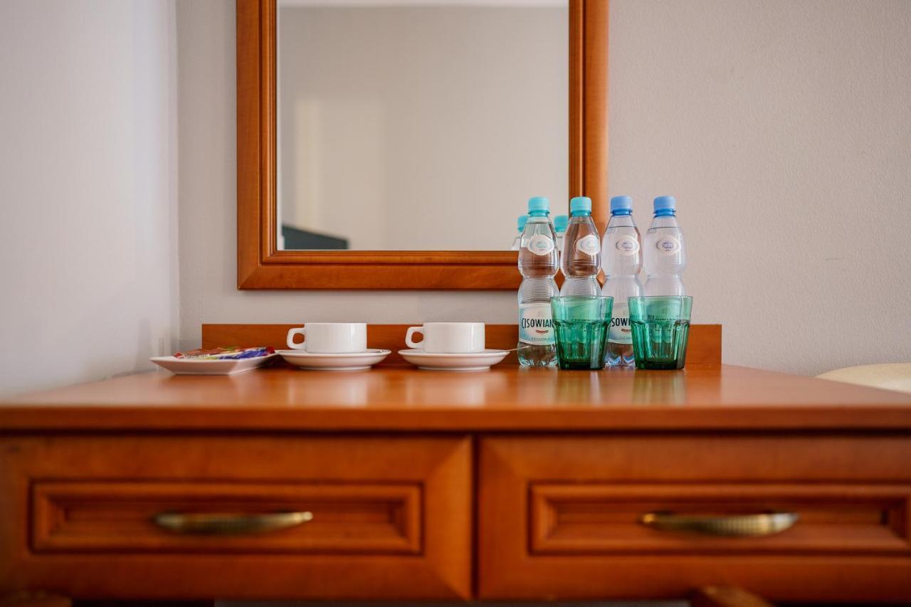 Promenada Zegrze Hotel Bialobrzegi  Bagian luar foto